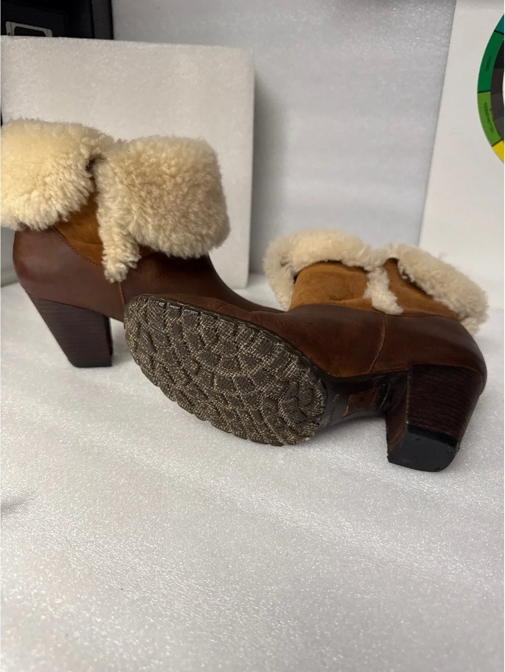 Born Women’s Brown Leather Shearling Cuff Ankle Boots Size 9